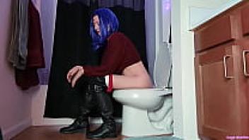 [Voyeur] A Raven in Boots Who Is Urinating Swordsman Eldritch