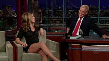 Jennifer Aniston Shows Off Her Hot Legs.