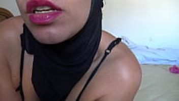 FARSI DIRTY TALK: Iranian wife wants anal sex