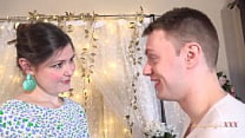 AuntJudysXXX (Debut!): Cute 40-year-old MILF Aurora Gets a Creampie After Catching a Panty Thief