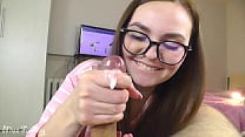 Sperm-filled blowjob and handjob from the adorable person wearing glasses